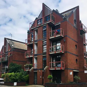  Apartment One-bedroom Rotherhithe/bermondsey Flat, Central London, Uk