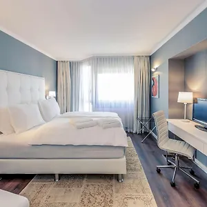 **** Hotel Mercure Raphael Österreich